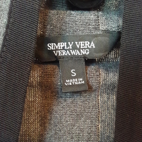 * free with any bundle* VERA WANG cardigan - Picture 2 of 5